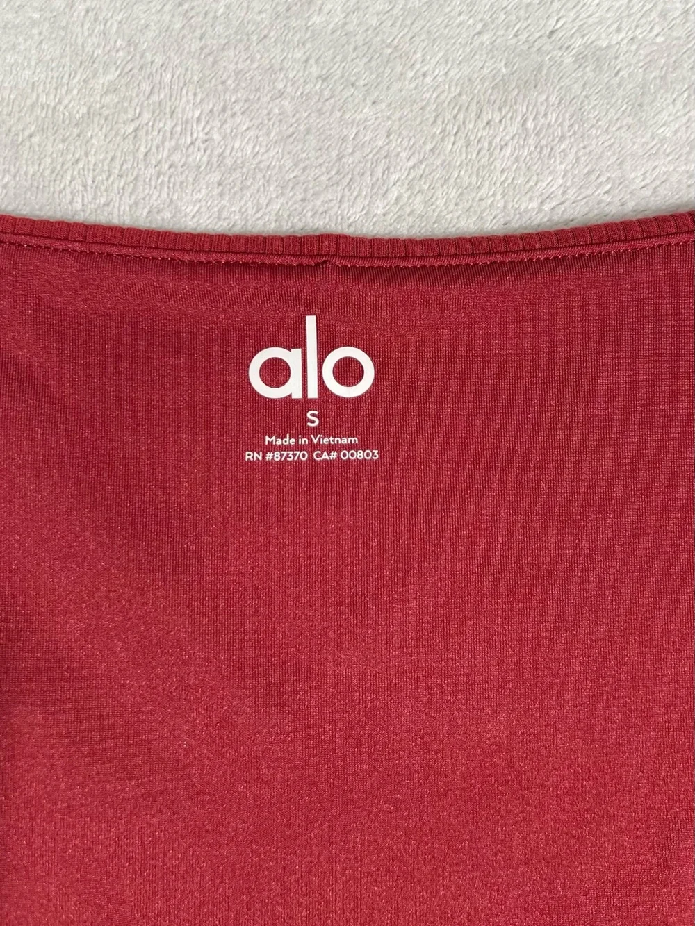 NWOT! Alo Blissful Henley Bra Top. Color Cranberry. Size S - Picture 7 of 16